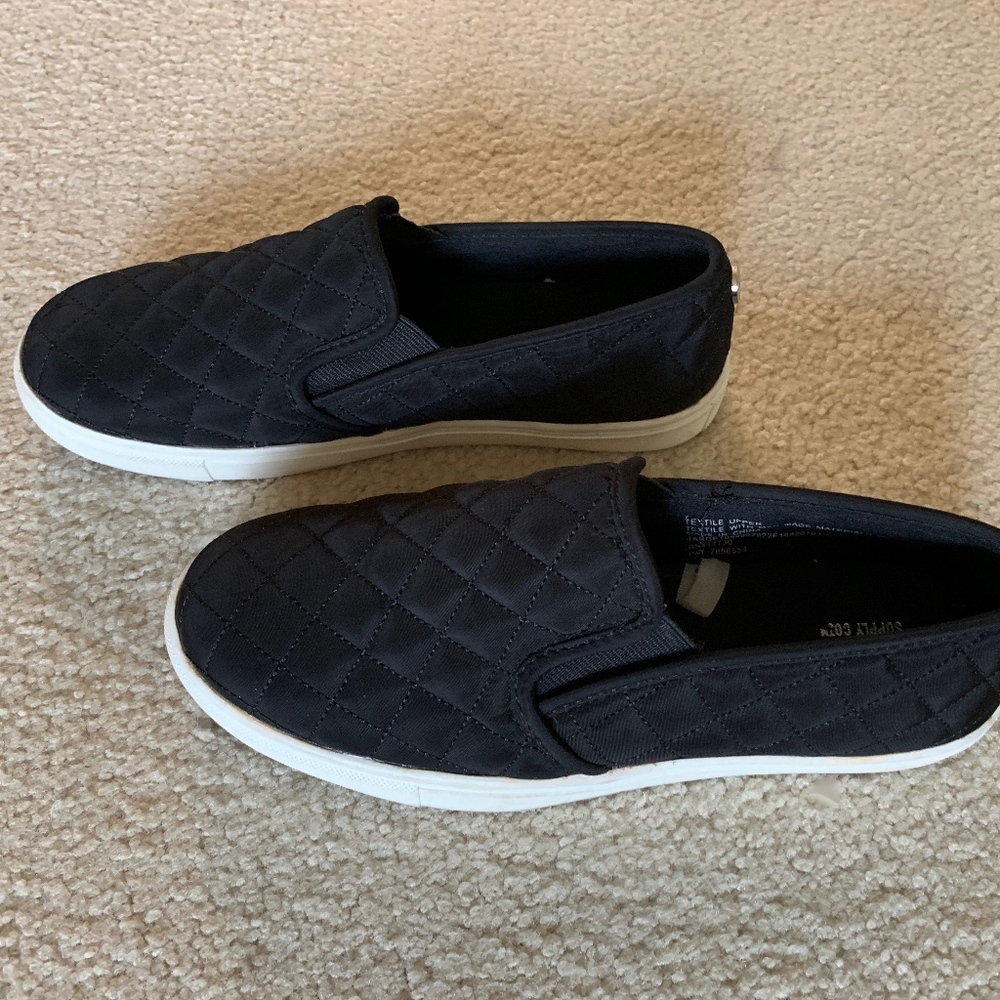 Mossimo Slip ons
